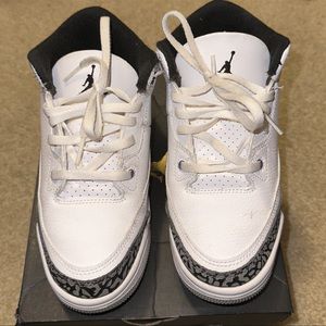 Kids Air Jordan Retro 3. Size 2y